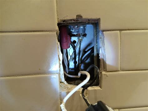 grounding gcfi outlets with metal box in old house|gfci grounding.